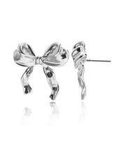18k gold-plated stainless steel, Tarnish-free, Waterproof, Suitable for sensitive skin, silver earrings, retro earrings, vintage charm, classic earrings, beautiful earrings, timeless earrings, stud earrings, bow earrings